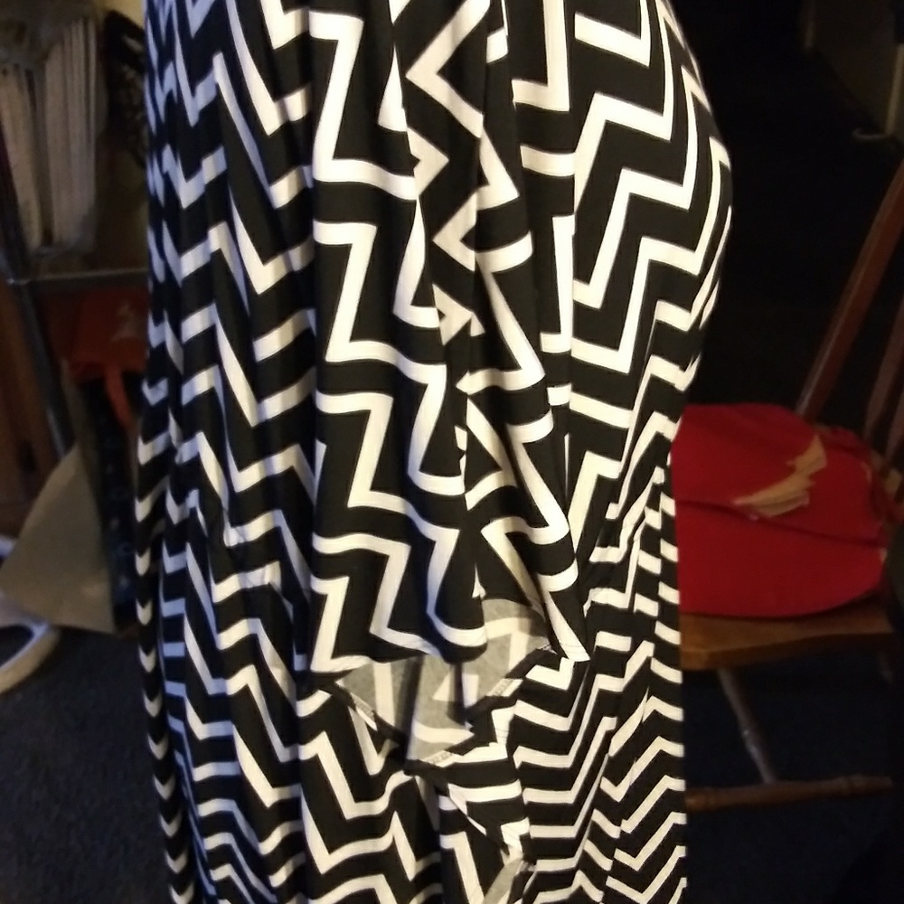 Top - Picture 3 of 3